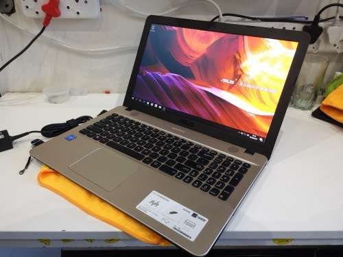 *7TH GEN**ASUS X541N*LATEST 7TH GEN CELERON*500GB*TRU2LIFE DISPLAY*2gb RAM*WARRANTY